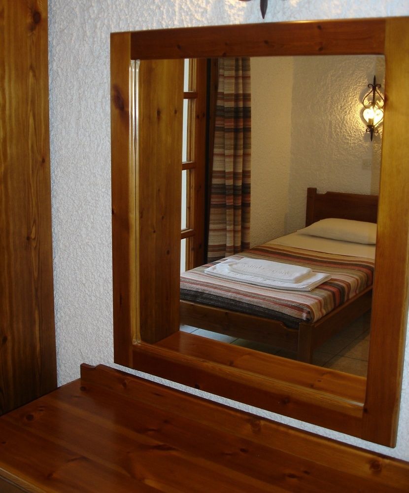 Maria Suites Platanés Exteriör bild